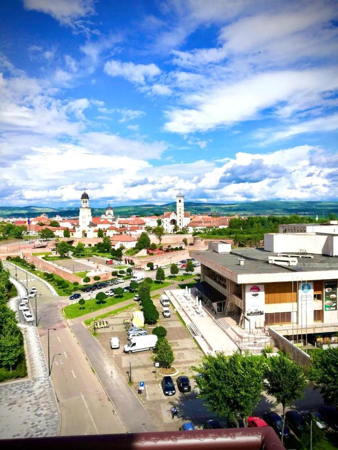 Midsummer Boulevard Apartment Алба Юлия Екстериор снимка