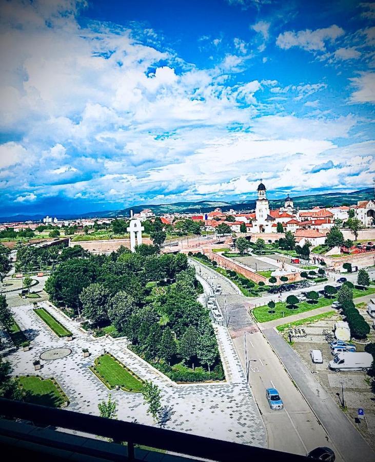 Midsummer Boulevard Apartment Алба Юлия Екстериор снимка